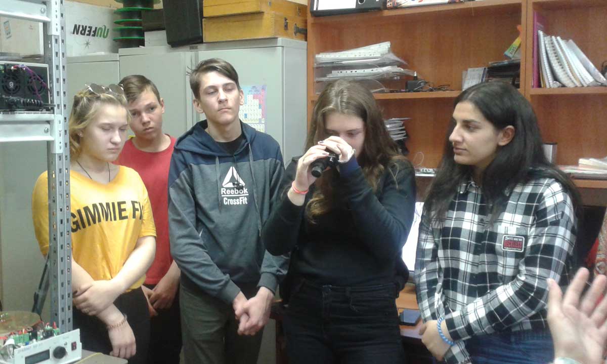 День открытых дверей в ИАиЭ СО РАН. Лаборатория волоконной оптики День открытых дверей в ИАиЭ СО РАН. Лаборатория волоконной оптики