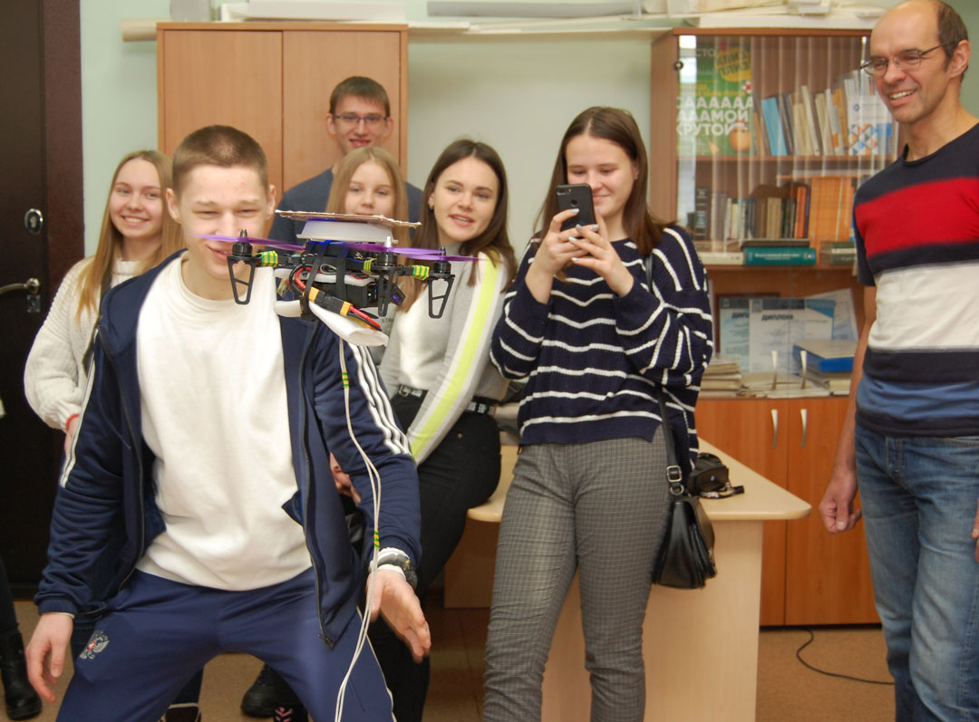 Дни науки в ИАиЭ СО РАН. Лаборатория нечётких технологий Дни науки в ИАиЭ СО РАН. Лаборатория нечётких технологий