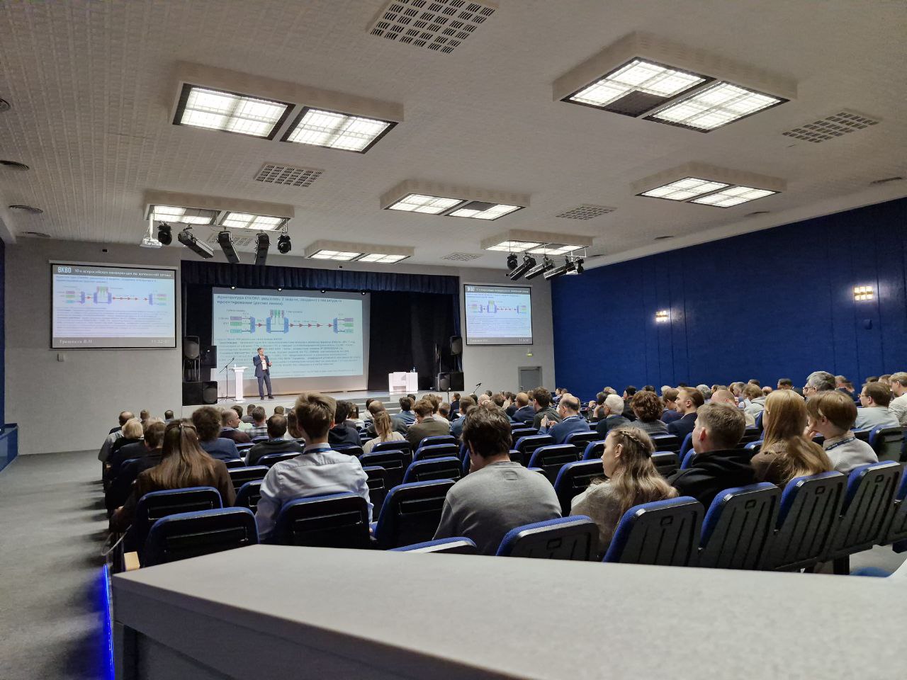 photo 5415820165754517071 y